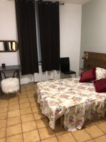Hoche Daire Coursan Dış mekan fotoğraf